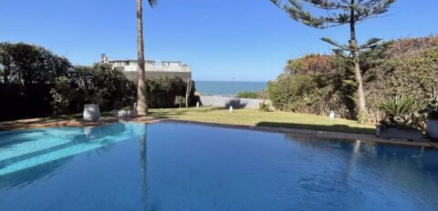 La Villa d’Exception avec Vue Panoramique sur l’Océan – Casablanca Corniche est une villa à la location longue durée à Casablanca
