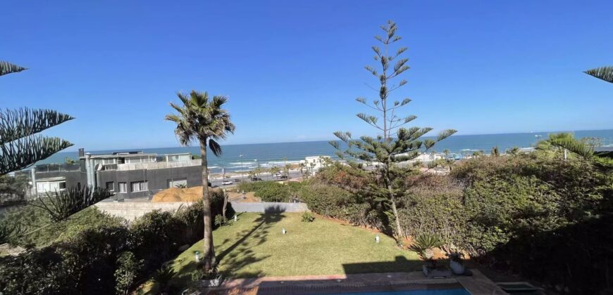 La Villa d’Exception avec Vue Panoramique sur l’Océan – Casablanca Corniche est une villa à la location longue durée à Casablanca